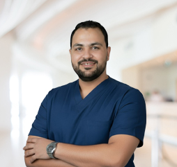 محمود الهواري - طبيب اسنان عام